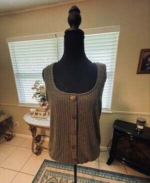 Women’s Lavish Green Tank Blouse Size Large
